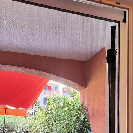 Apartment Cosy, Wi-fi, Jardin & Parking, Jasmins Entre Cannes Et Antibes